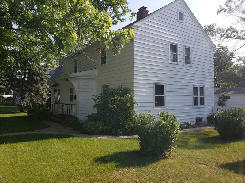 315 Irving St, Alexandria, MN 56308