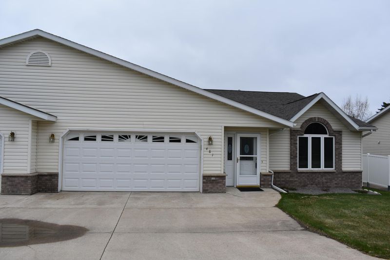 481 Voyager Dr, Alexandria, MN 56308