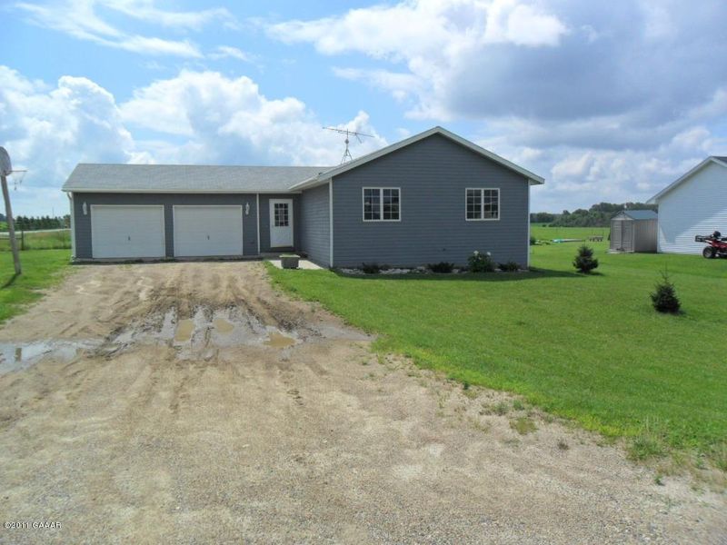 102w 8th St, Carlos, MN 56319