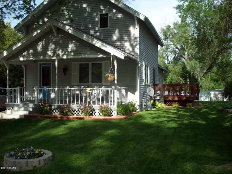 107 8th Ave E, Osakis, MN 56360