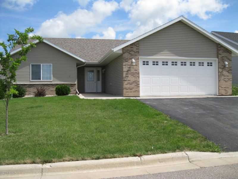 751 Seven Pines #751, Alexandria, MN 56308
