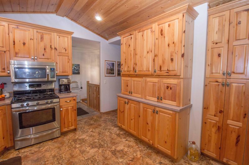 8623 S Union Lake Dr SE, Alexandria, MN 56308