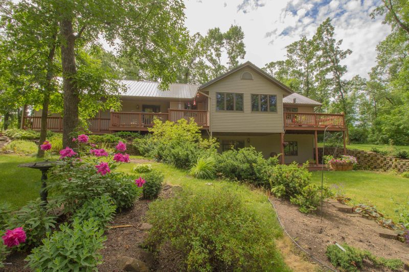 8623 S Union Lake Dr SE, Alexandria, MN 56308
