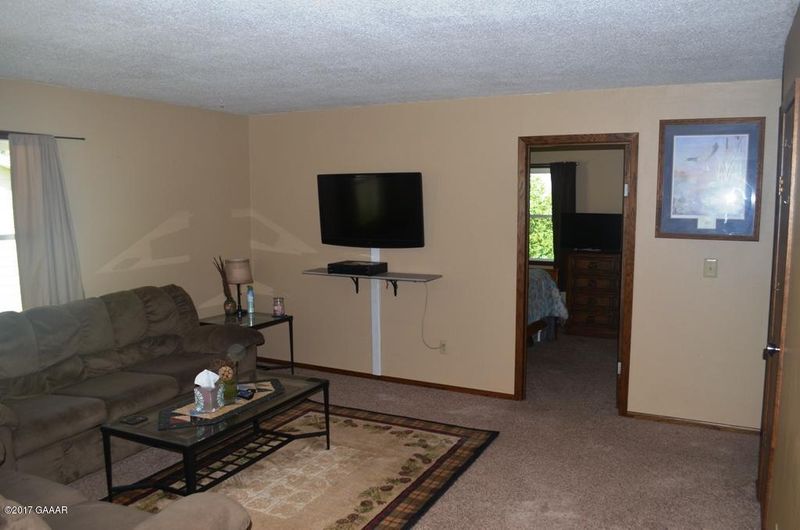 1023 7th Ave E, Alexandria, MN 56308