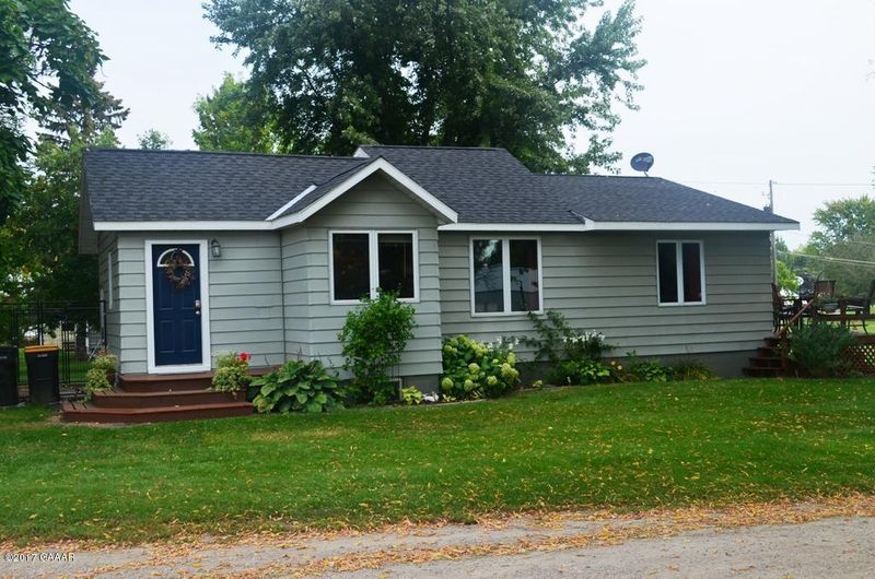 510 S Main St, Starbuck, MN 56381