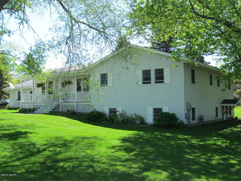 140 Bethesda St NW, Alexandria, MN 56308
