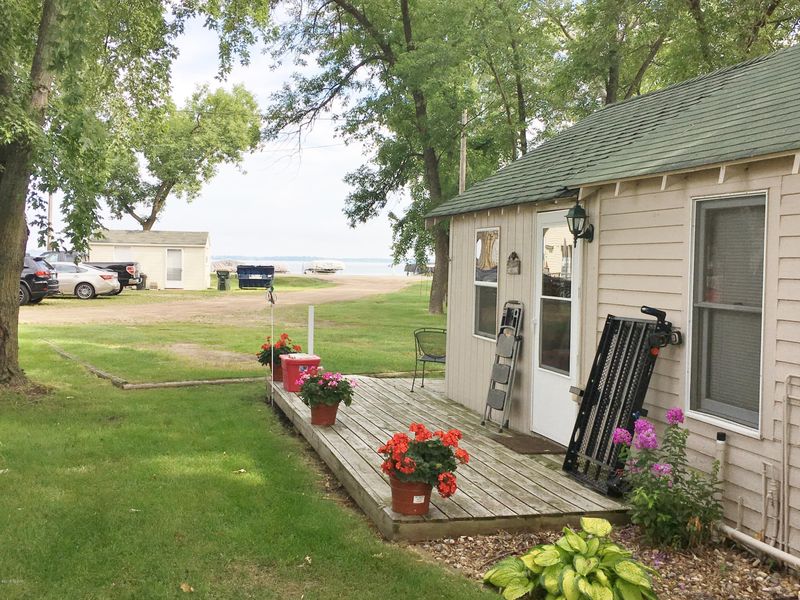 1222 Lake St E, Osakis, MN 56360