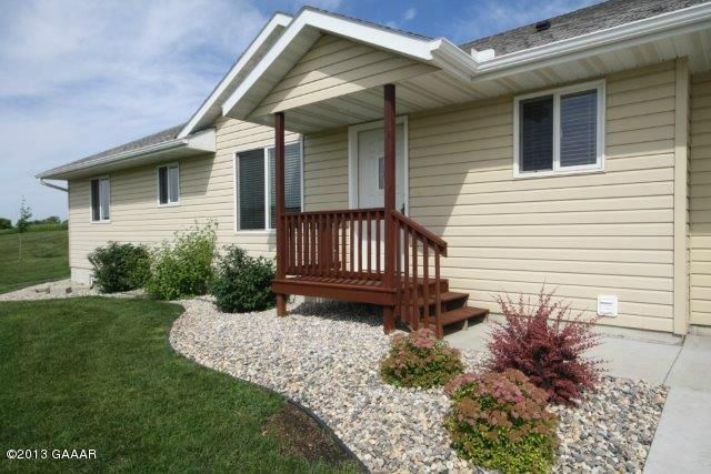 510 Hunter Ln, Garfield, MN 56332