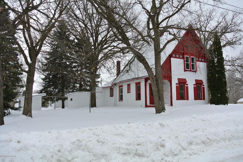 1104 8th Ave E, Alexandria, MN 56308