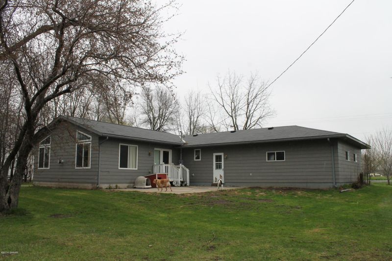 232 Park Ave NW, Eagle Bend, MN 56446