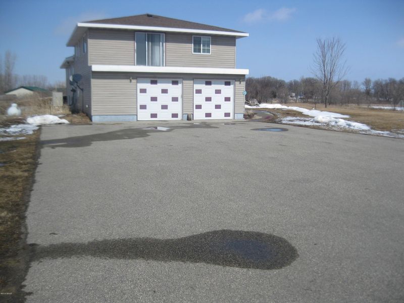 582 62nd Ave NW, Willmar, MN 56201