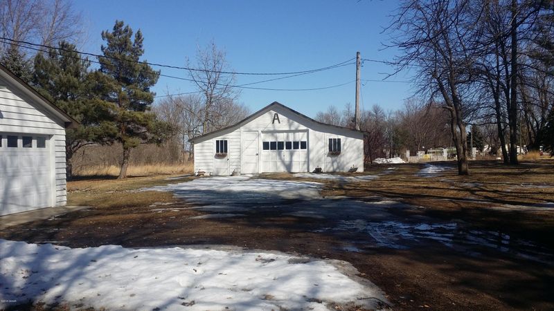 406 2nd St N, Hoffman, MN 56339