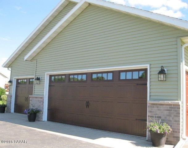 2510 Shadow Ln SE, Alexandria, MN 56308