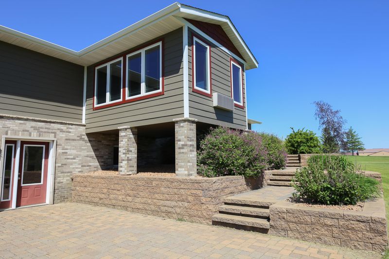 55673 118th St, Parkers Prairie, MN 56361
