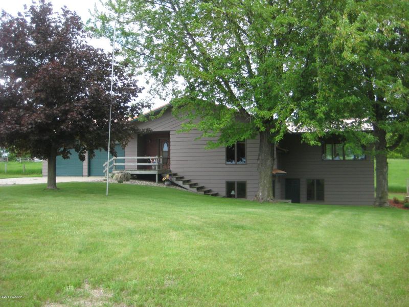 31235 Upton Ln, Melrose, MN 56352