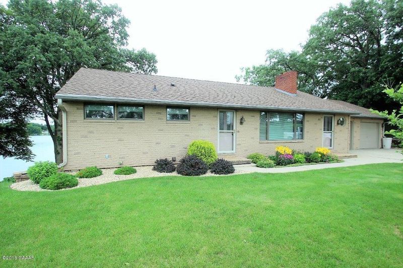 867 Lake Shore Dr, Sauk Centre, MN 56378
