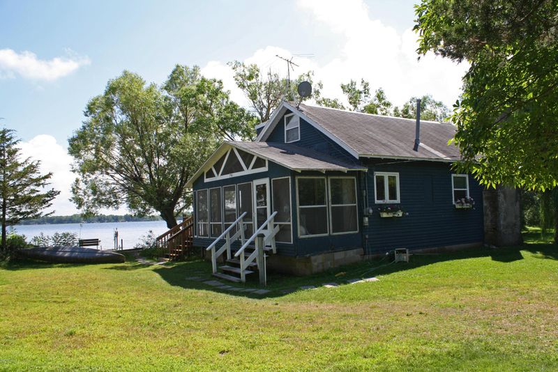2056 Mount Carmel Dr NE, Alexandria, MN 56308