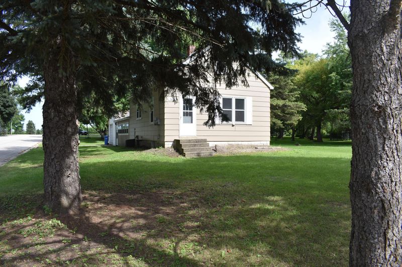 502 4th St S, Hoffman, MN 56339