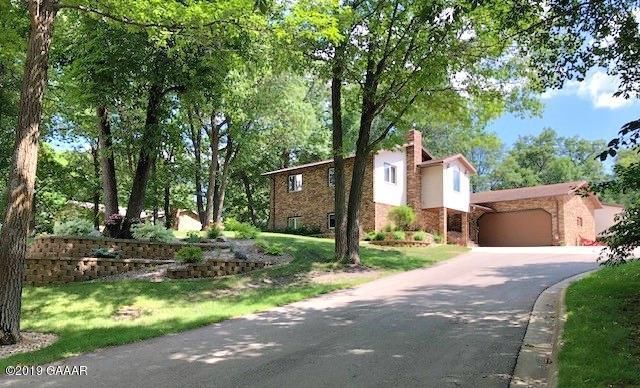 2204 Springdale Dr NE, Alexandria, MN 56308
