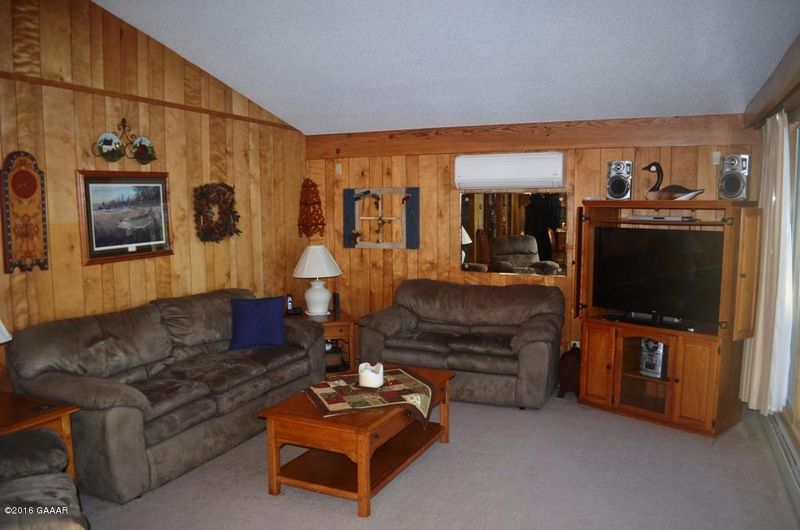 28255 N Shore Dr, Starbuck, MN 56381