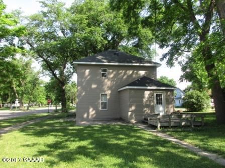610 Colorado Ave, Morris, MN 56267