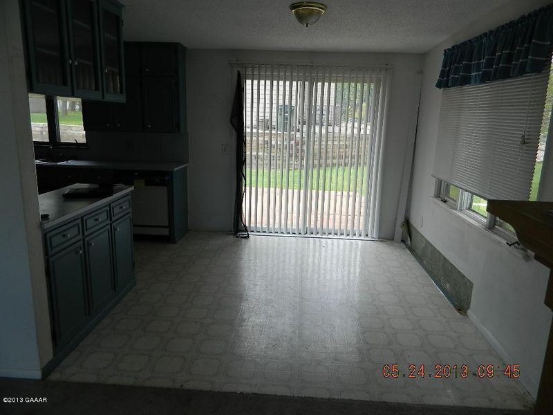 109 4th St SW, Brandon, MN 56315