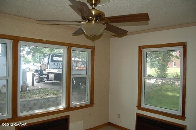 215 1st Ave NE, Elbow Lake, MN 56531