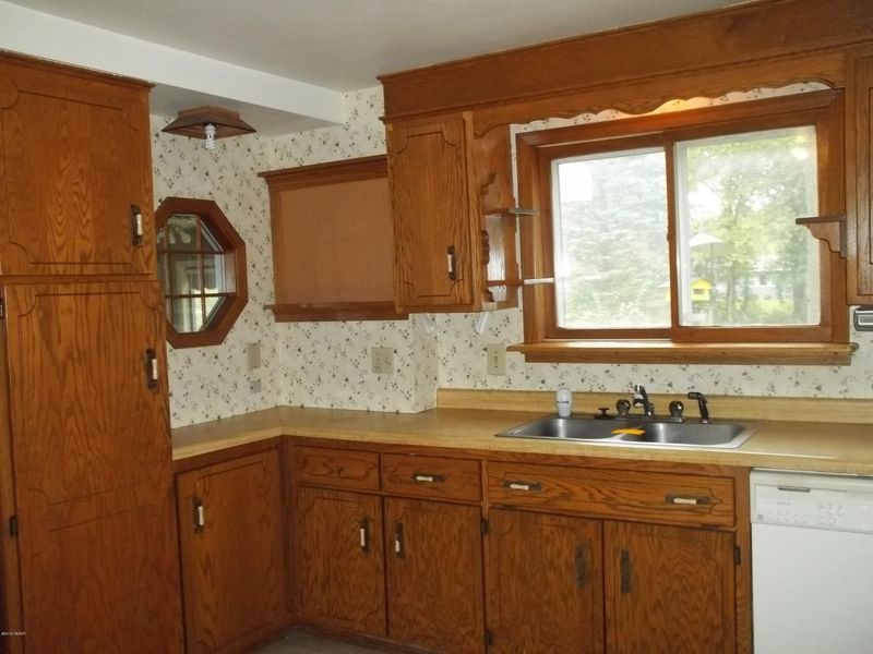 2301 E Golf Course Rd NE, Alexandria, MN 56308