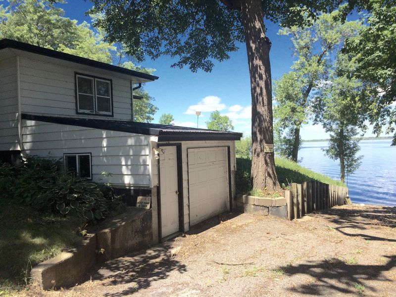 711 E Lake St, Osakis, MN 56360