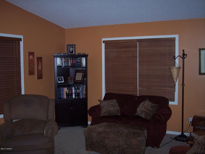 2601 Geneva Dr, Alexandria, MN 56308