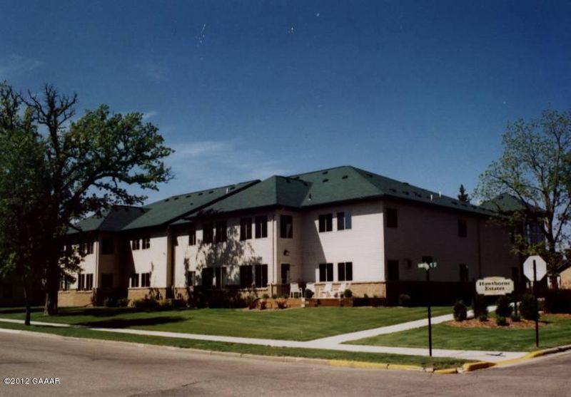 912 Hawthorne St #204, Alexandria, MN 56308