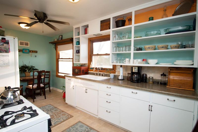 1516 Cedar St, Alexandria, MN 56308