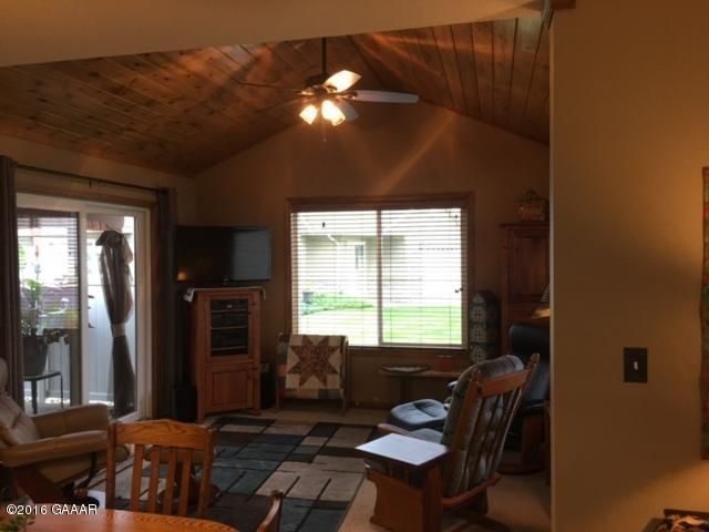 407 Voyager Ct, Alexandria, MN 56308