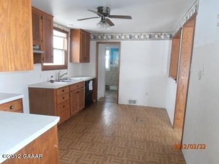 718 5th Ave E, Alexandria, MN 56308