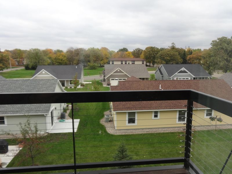 515 Jefferson St #304, Alexandria, MN 56308