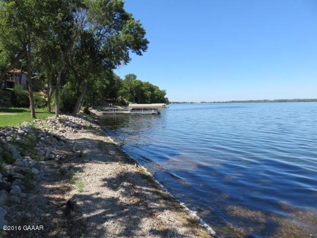 26812 Mickelson Dr, Starbuck, MN 56381