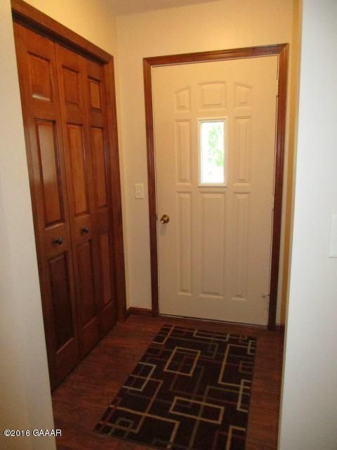 518 3rd St SE, Glenwood, MN 56334