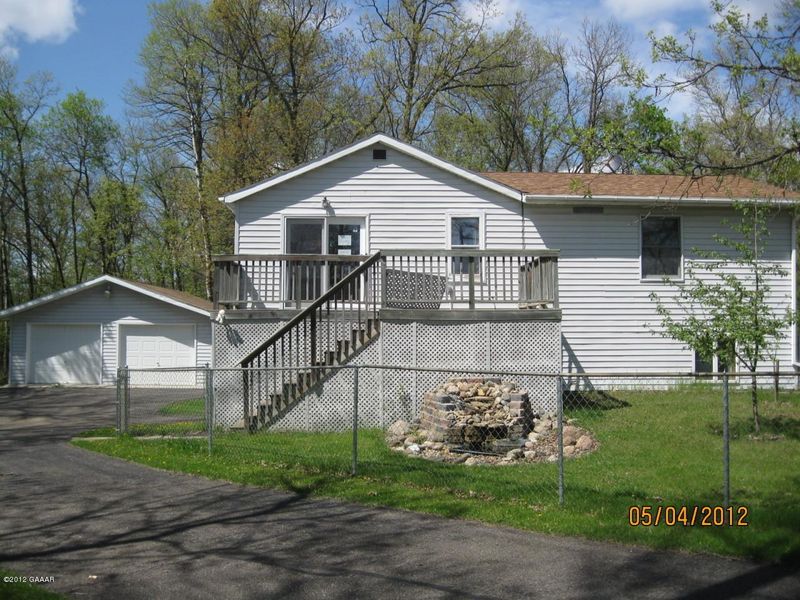 1204 Geneva Rd NE, Alexandria, MN 56308