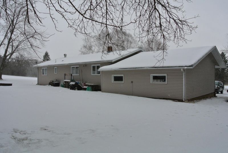 721 Main St E, Eagle Bend, MN 56446