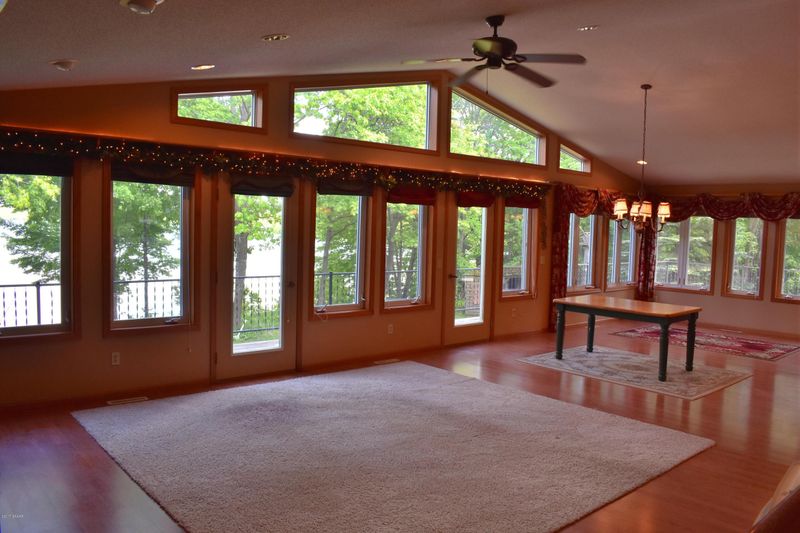 6927 Blackwell Dr SW, Farwell, MN 56327