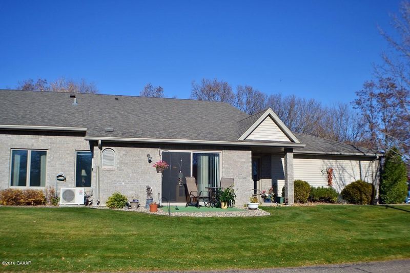 311 Fairgrounds Rd #102, Alexandria, MN 56308