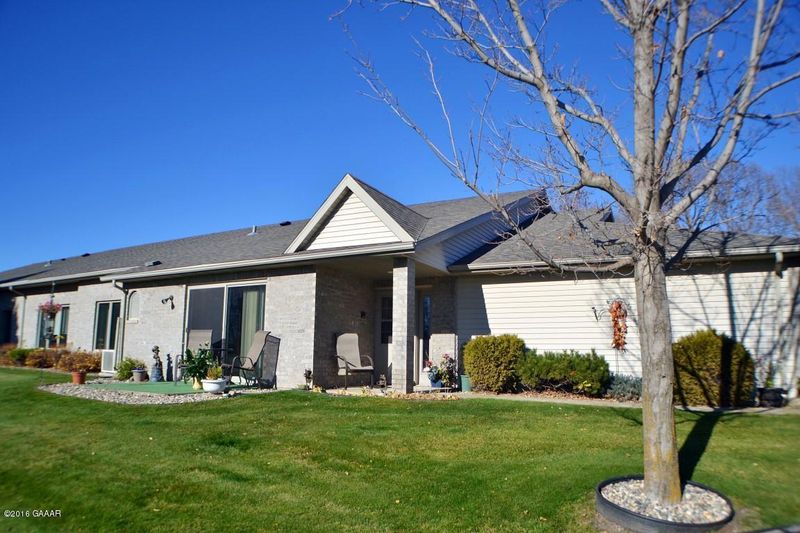 311 Fairgrounds Rd #102, Alexandria, MN 56308