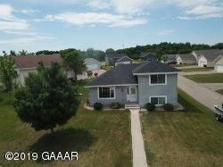 1014 Derek Dr NW, Alexandria, MN 56308