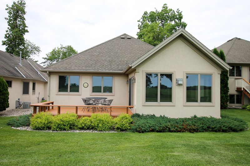 1057 E Lake Geneva Rd NE, Alexandria, MN 56308