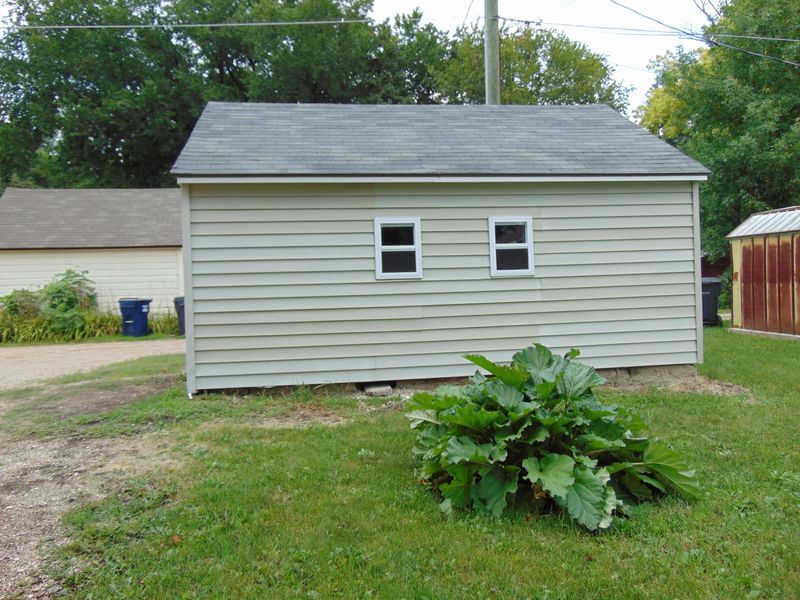 109 South St, Morris, MN 56267