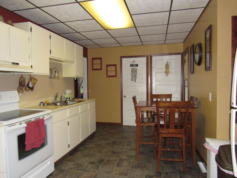 110 Pike St W, Osakis, MN 56360
