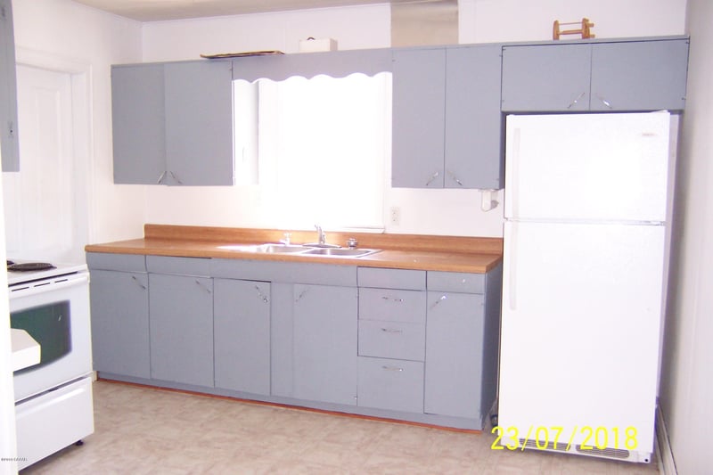 209 E 2nd Ave S, Chokio, MN 56221