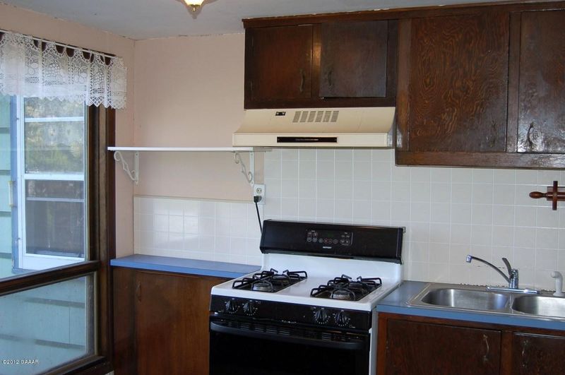 209 8th Ave E, Osakis, MN 56360