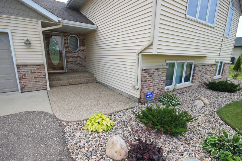 4145 Pawnee Dr SE, Alexandria, MN 56308