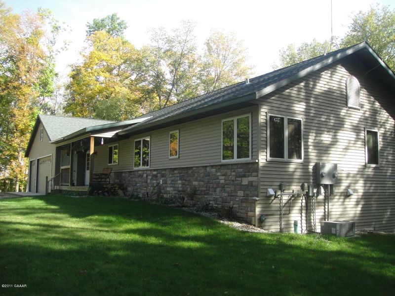 18705 Ebb Dr, Osakis, MN 56360